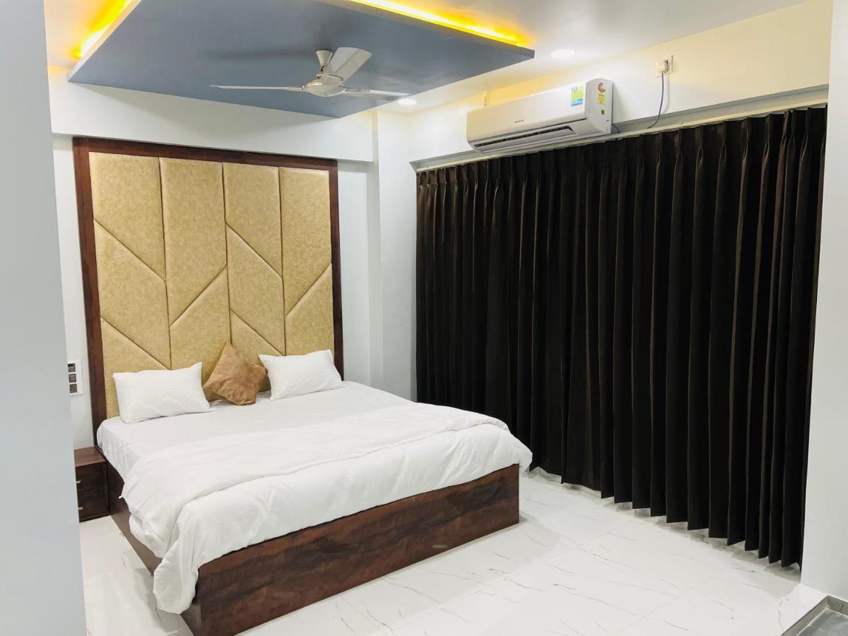 Hotel New City Light สุรัต ภายนอก รูปภาพ
