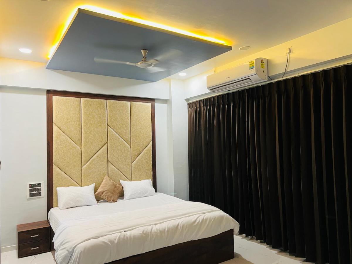 Hotel New City Light สุรัต ภายนอก รูปภาพ