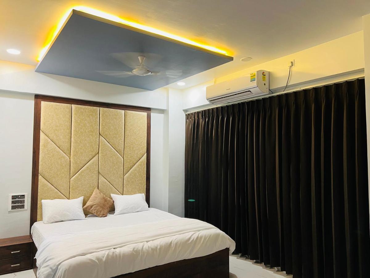 Hotel New City Light สุรัต ภายนอก รูปภาพ